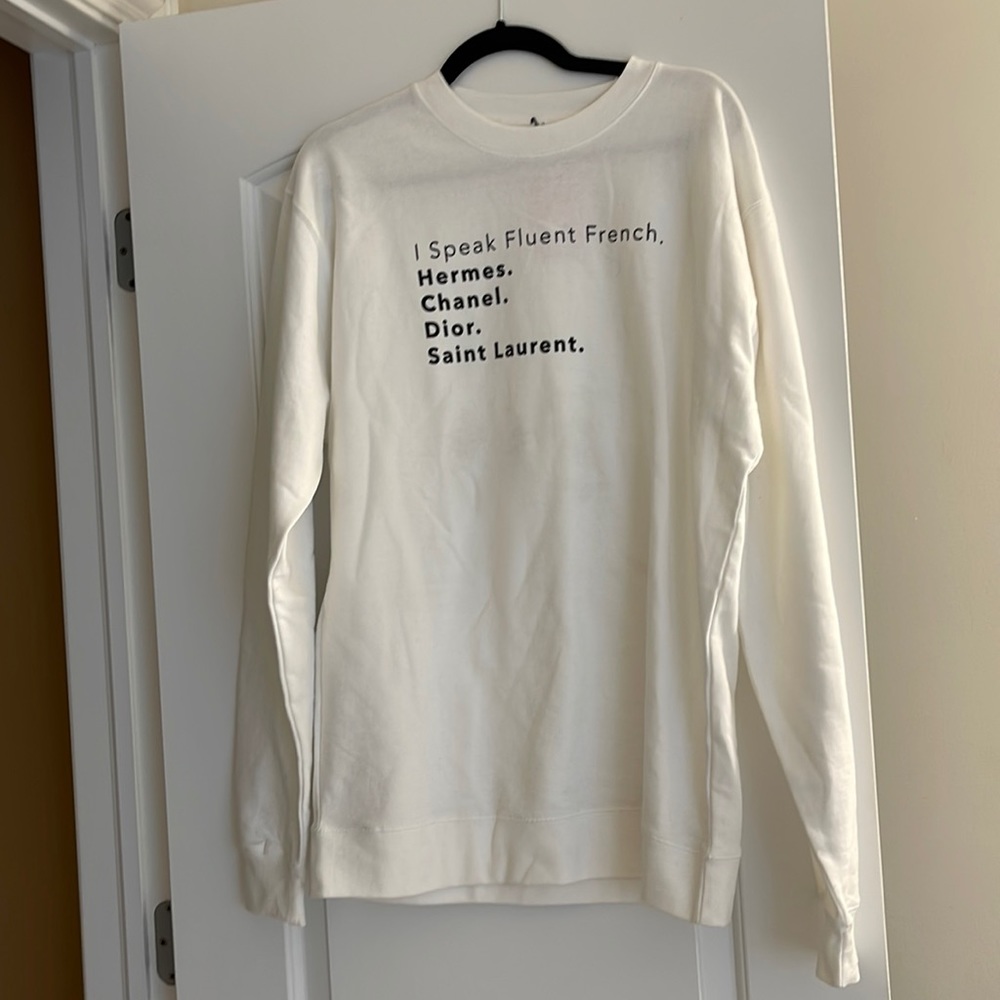 Cute white graphic sweatshirt size medium large